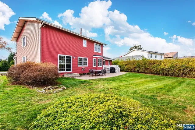 $874,000 | 3 Agawam Drive, Wayne, NJ 07470