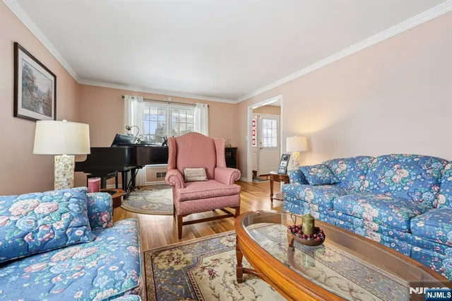 $874,000 | 3 Agawam Drive, Wayne, NJ 07470