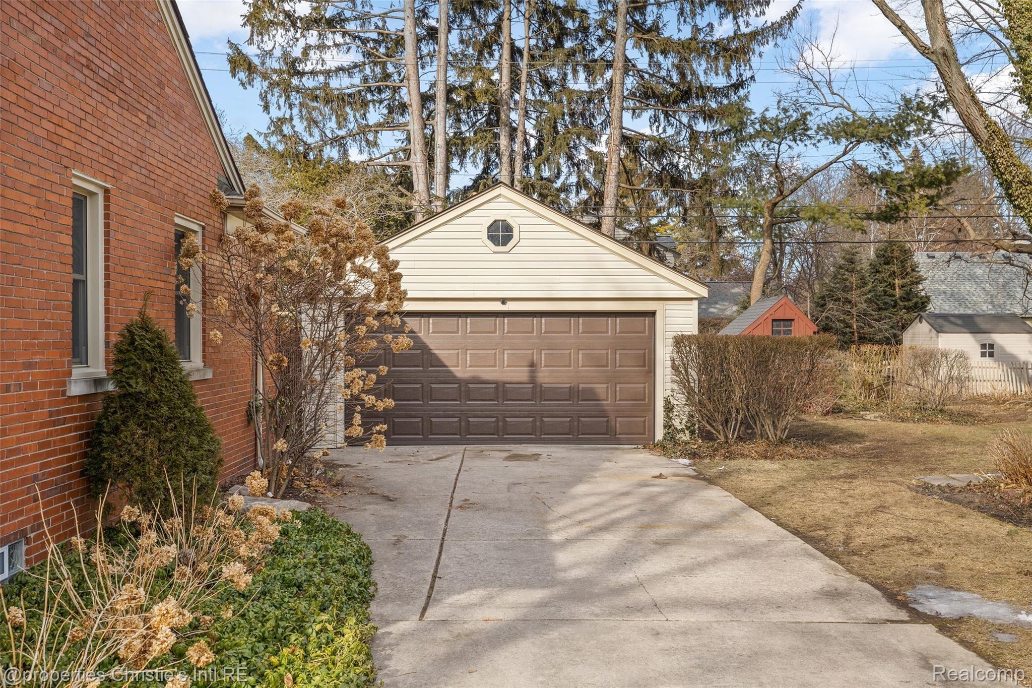 540 Shoreham Road Grosse Pointe, MI 48236 - Photo 41 of 44 540 Shoreham Rd-9.jpg