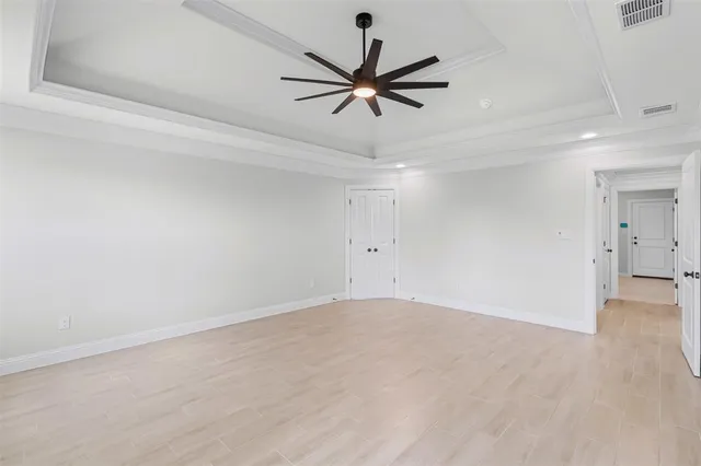 $579,888 | 2172 Middlewood Circle, Granbury, TX 76049