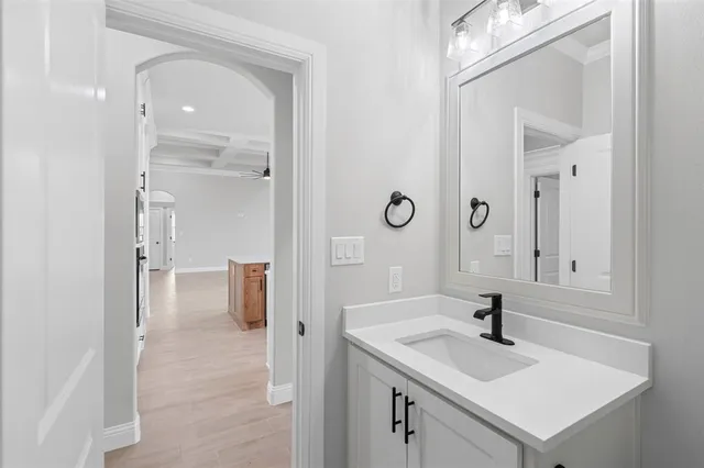 $579,888 | 2172 Middlewood Circle, Granbury, TX 76049