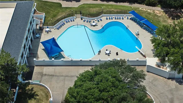 $579,888 | 2172 Middlewood Circle, Granbury, TX 76049