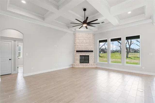 $579,888 | 2172 Middlewood Circle, Granbury, TX 76049