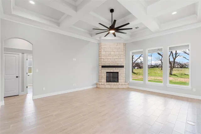 $579,888 | 2172 Middlewood Circle, Granbury, TX 76049