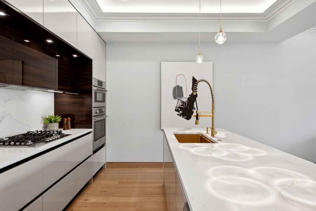 2024 West Irving Park Road, Unit 203 Chicago, IL 60618 - Photo 4 of 16
