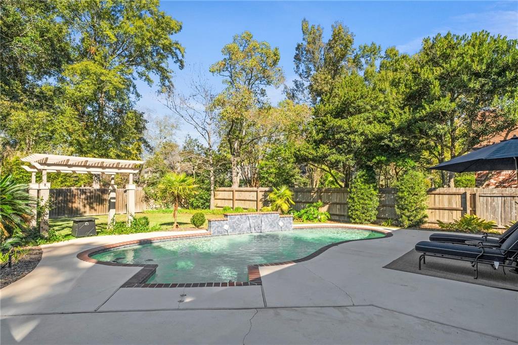 8095 Winners Circle Mandeville, LA 70448 - Photo 2 of 31