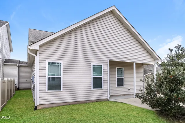 $2,265 | 36 Labradoodle Court, Garner, NC 27529