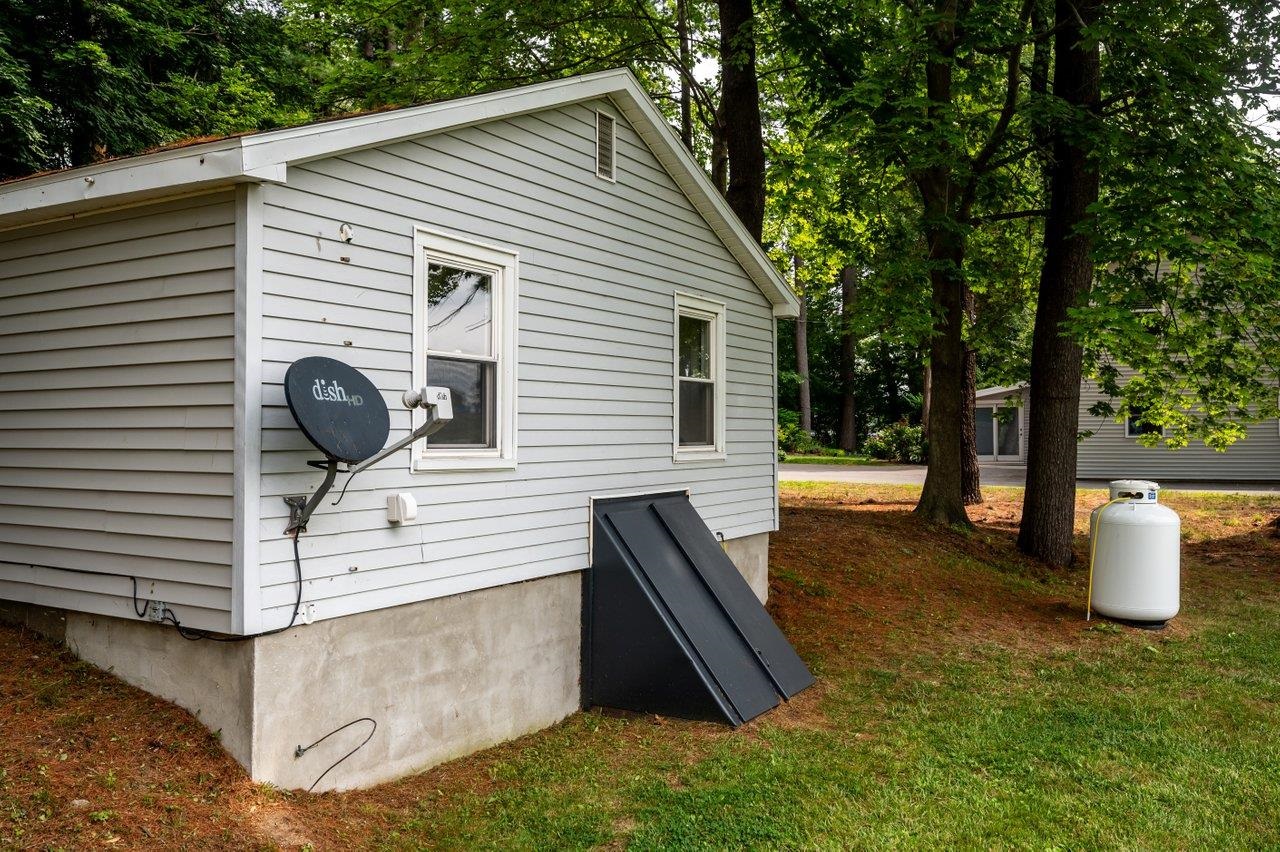 348 Dover Point Road Dover, NH 03820 - Photo 22 of 28