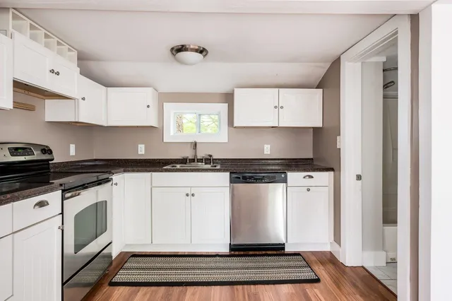 $445,000 | 348 Dover Point Road, Dover, NH 03820