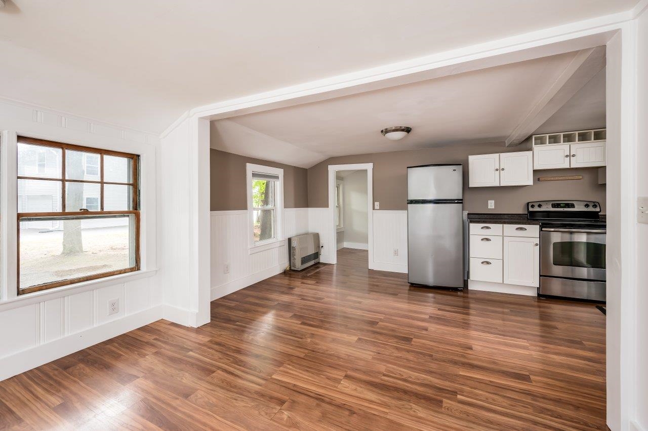 348 Dover Point Road Dover, NH 03820 - Photo 9 of 28