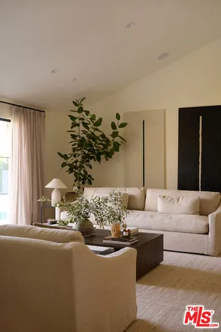 $3,750,000 | 3620 Wrightwood Drive, Studio City, CA 91604