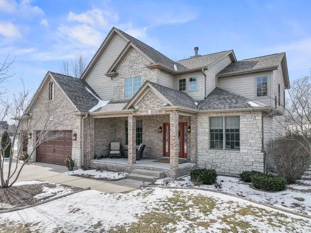 $650,000 | 21002 Kenmare Drive, Shorewood, IL 60404