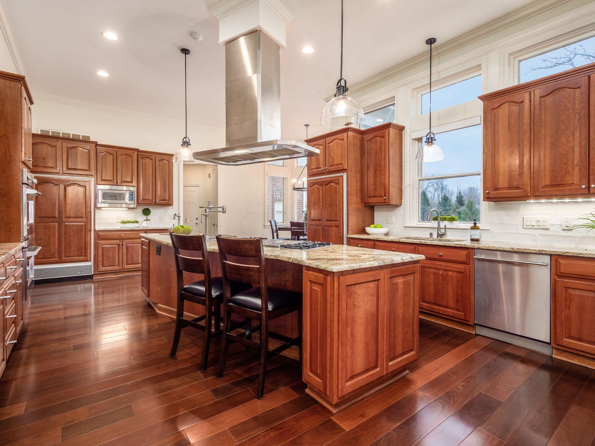 2576 Colts Neck Road Blacklick, OH 43004 - Photo 15 of 71 New Lighting and backsplash