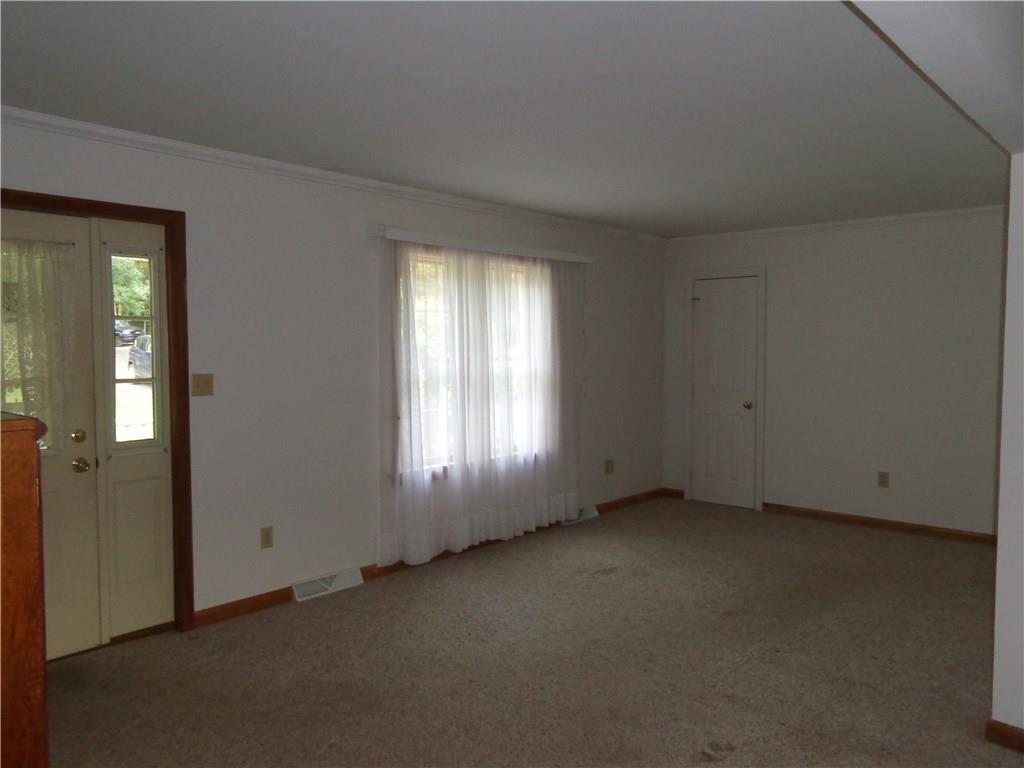 1047 Springfield Road Mercer, PA 16127 - Photo 2 of 25 large living room