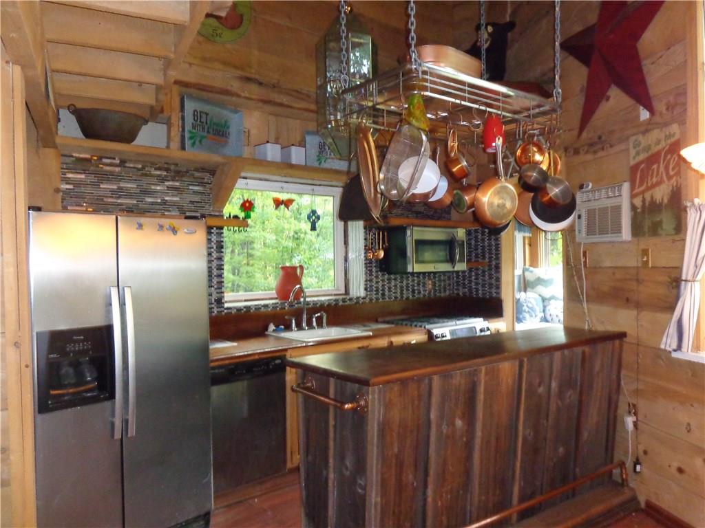 1047 Springfield Road Mercer, PA 16127 - Photo 19 of 25 kitchen in tree house