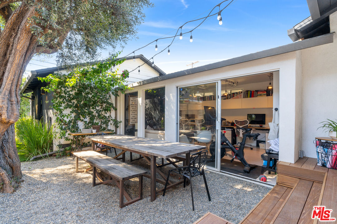 3301 McLaughlin Avenue Los Angeles, CA 90066 - Photo 22 of 46 a outdoor space with furniture