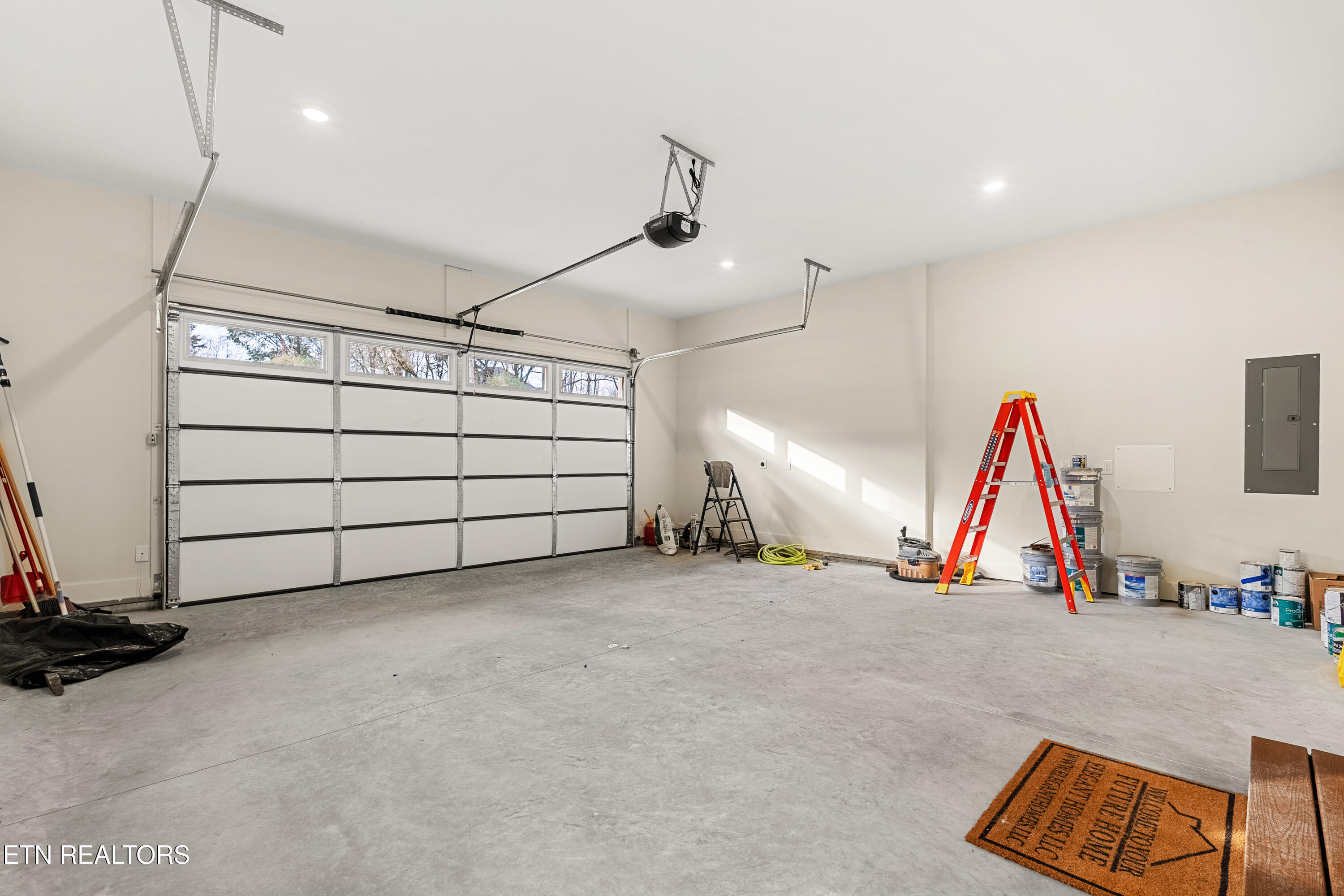 212 Cheeyo Way Loudon, TN 37774 - Photo 35 of 44 2 Car Garage