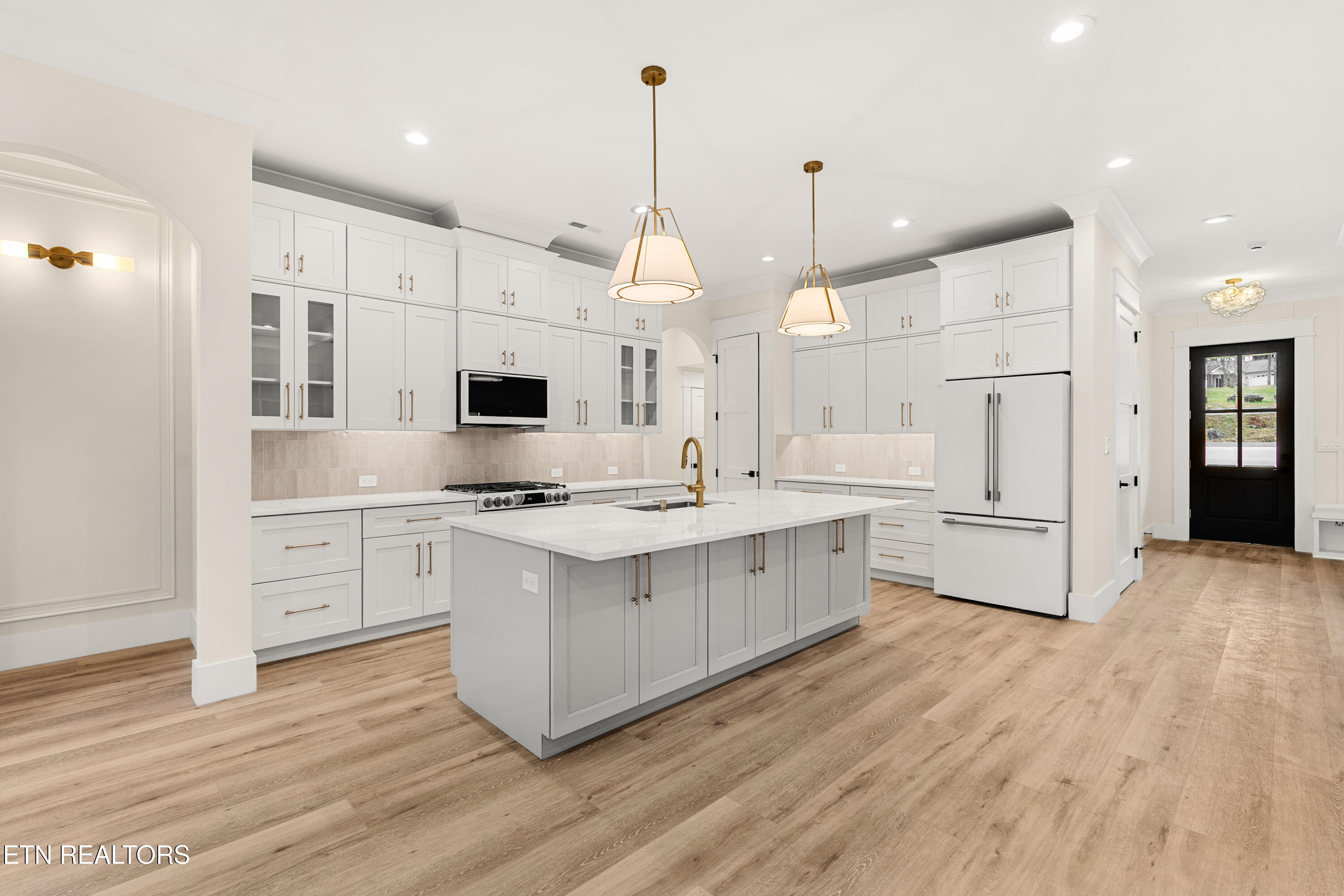 212 Cheeyo Way Loudon, TN 37774 - Photo 6 of 44 Kitchen