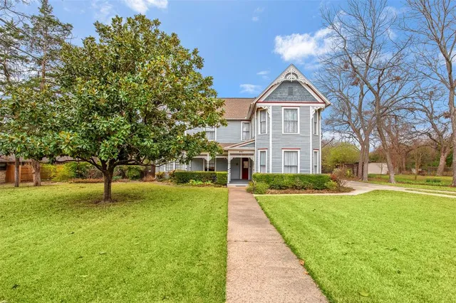 $600,000 | 441 South Dallas Avenue, Lancaster, TX 75146
