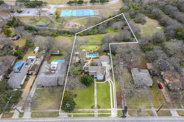 $600,000 | 441 South Dallas Avenue, Lancaster, TX 75146