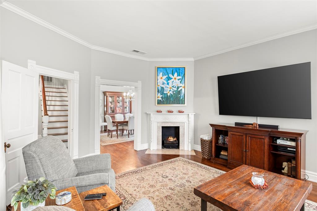 441 South Dallas Avenue Lancaster, TX 75146 - Photo 10 of 40