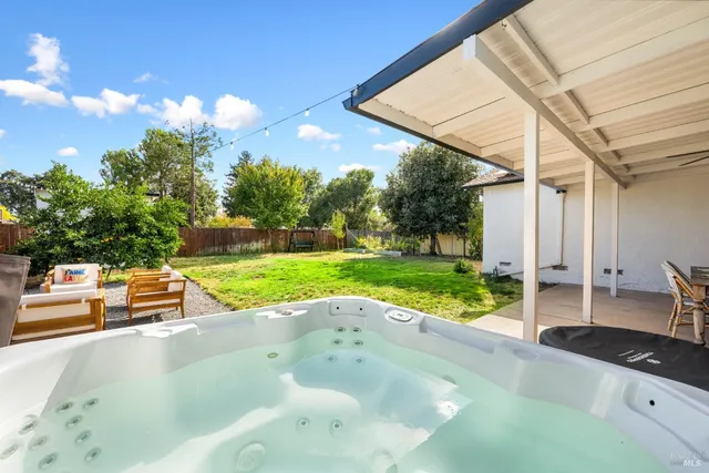 $1,050,000 | 337 Bettencourt Street, Sonoma, CA 95476