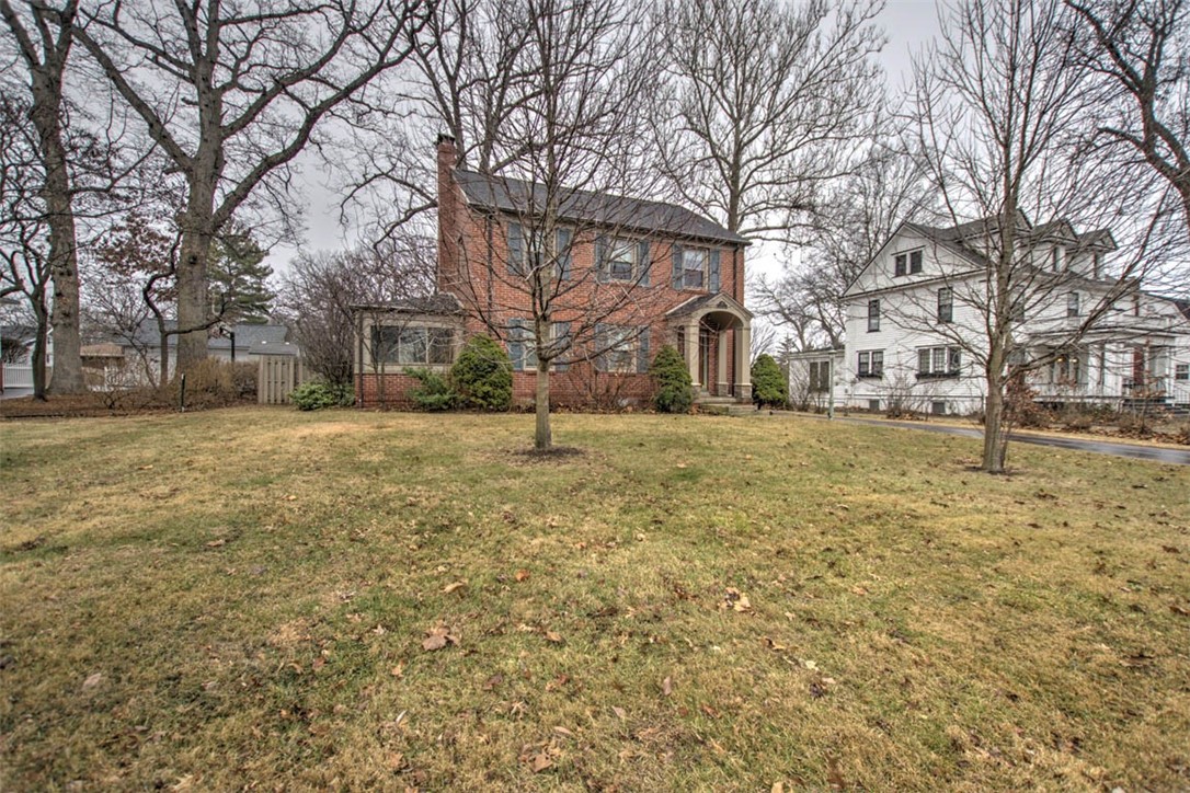 160 North Oakcrest Avenue Decatur, IL 62522 - Photo 8 of 32 Gallery Image 8