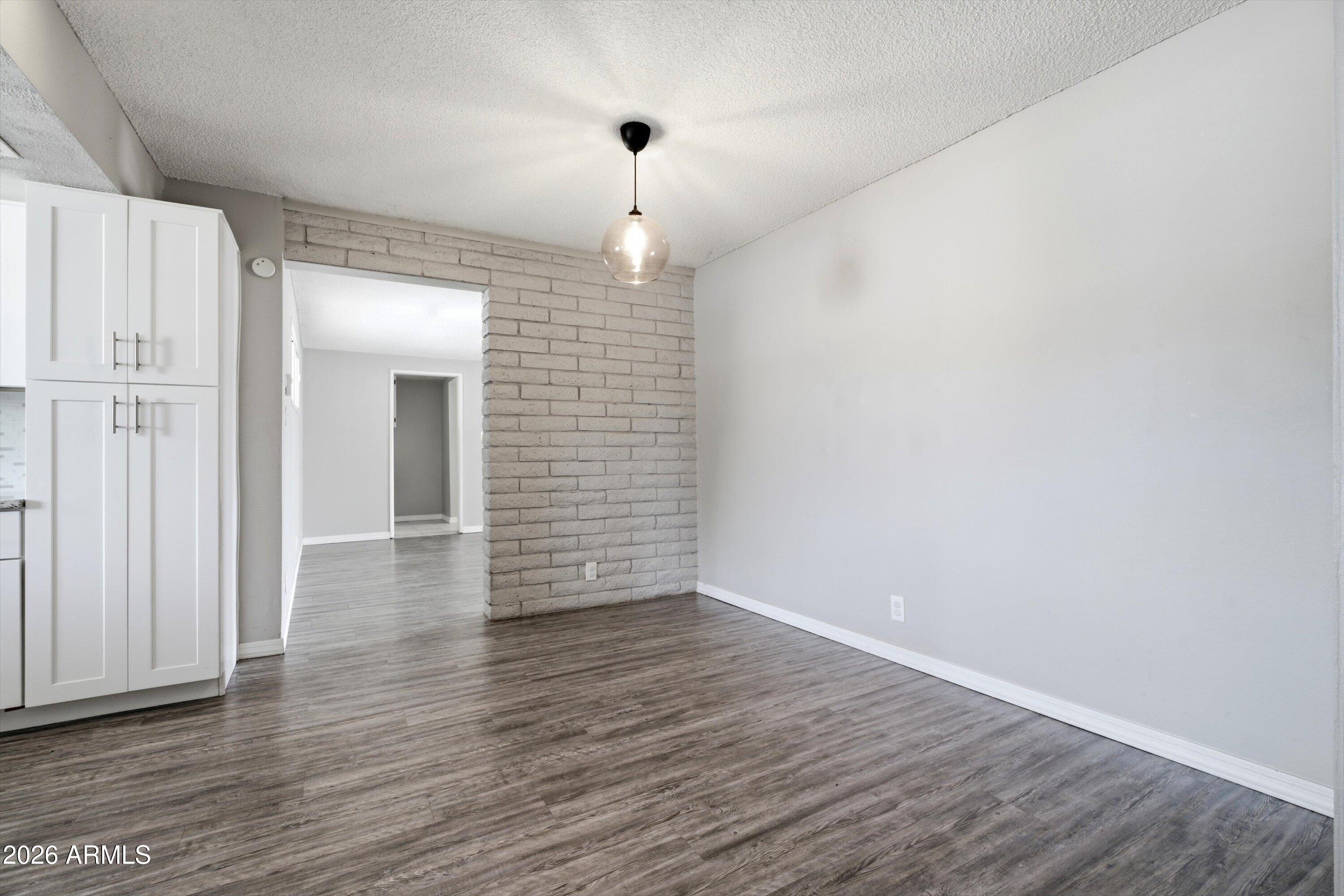 3101 West Ocotillo Road Phoenix, AZ 85017 - Photo 8 of 32 Dining Area