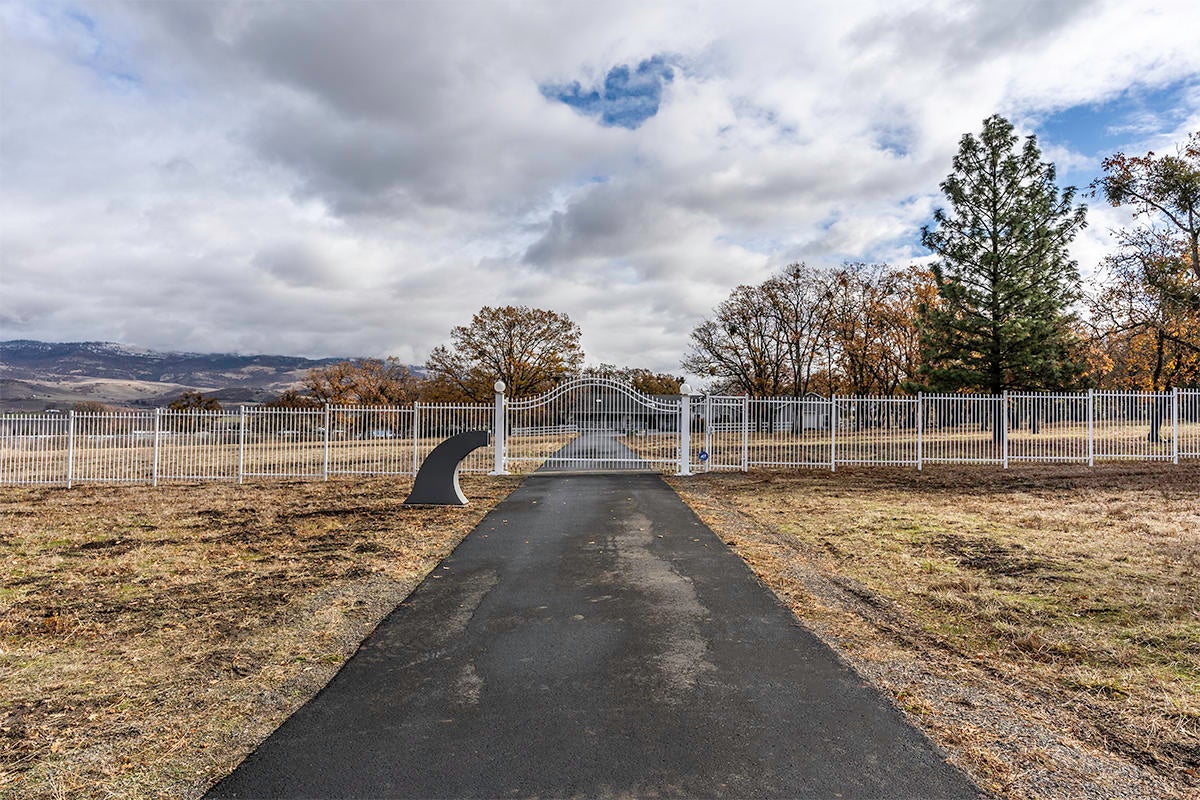 6633 Rapp Lane Talent, OR 97540 - Photo 58 of 58 DSC04950-HDR