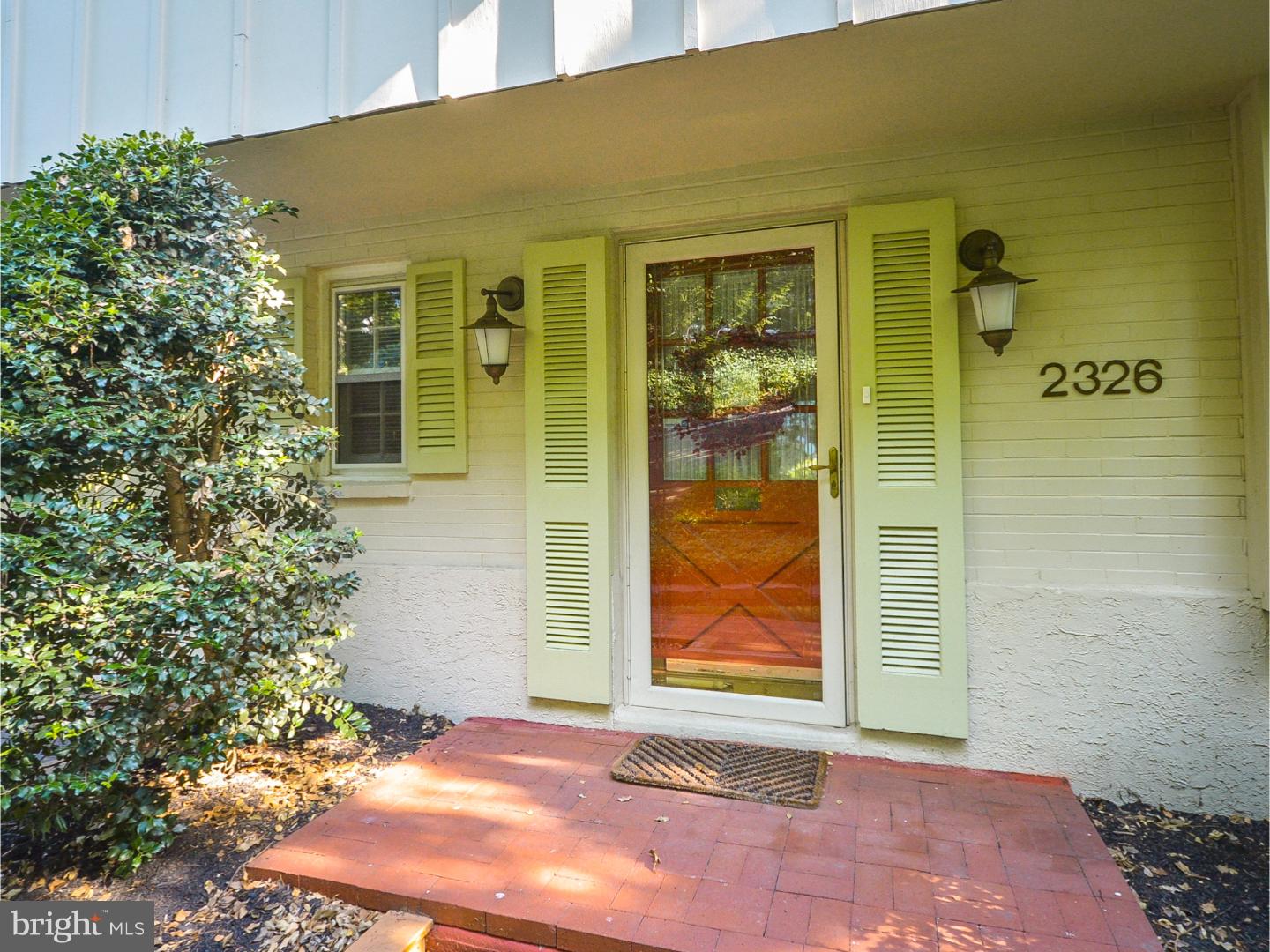 2326 Fairway Road Huntingdon Valley, PA 19006 - Photo 2 of 25 Gallery Image 2