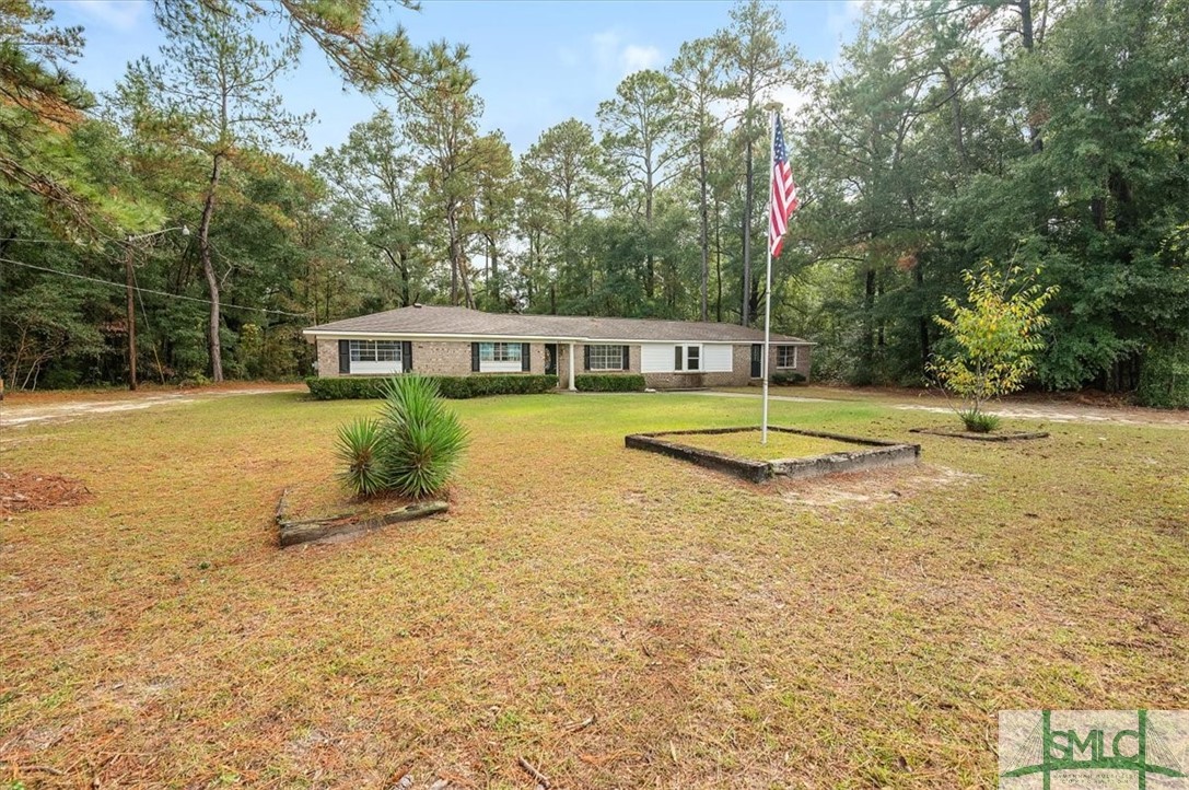 413 Wallace Drive Springfield, GA 31329 - Photo 2 of 27