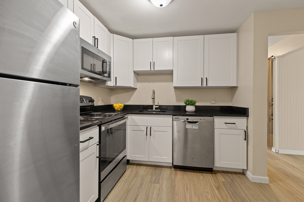 382 Great Road, Unit B304 Acton, MA 01720 - Photo 8 of 25 Gallery Image 8