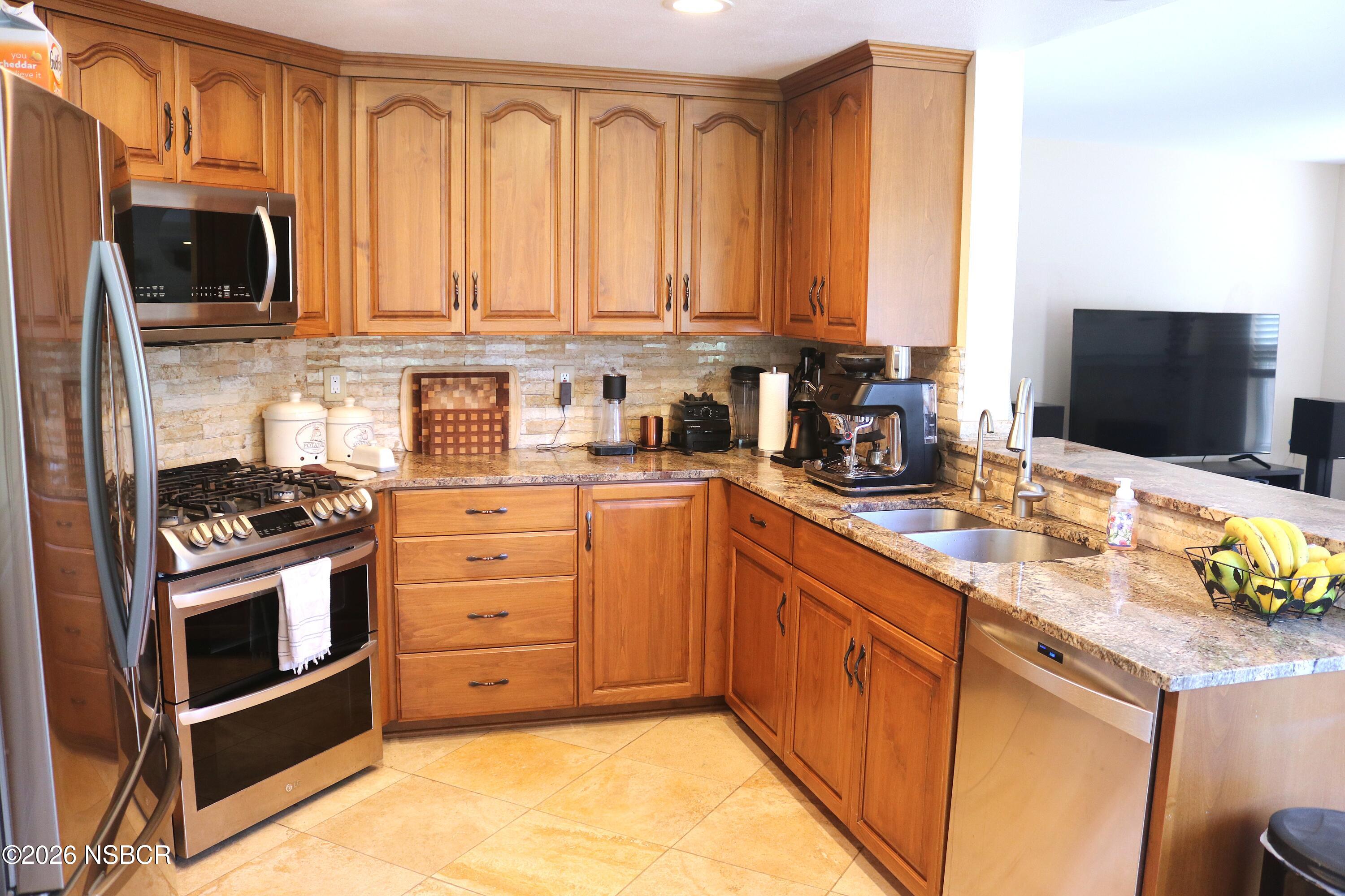 1309 Stonebrook Drive Lompoc, CA 93436 - Photo 3 of 45 Kitchen