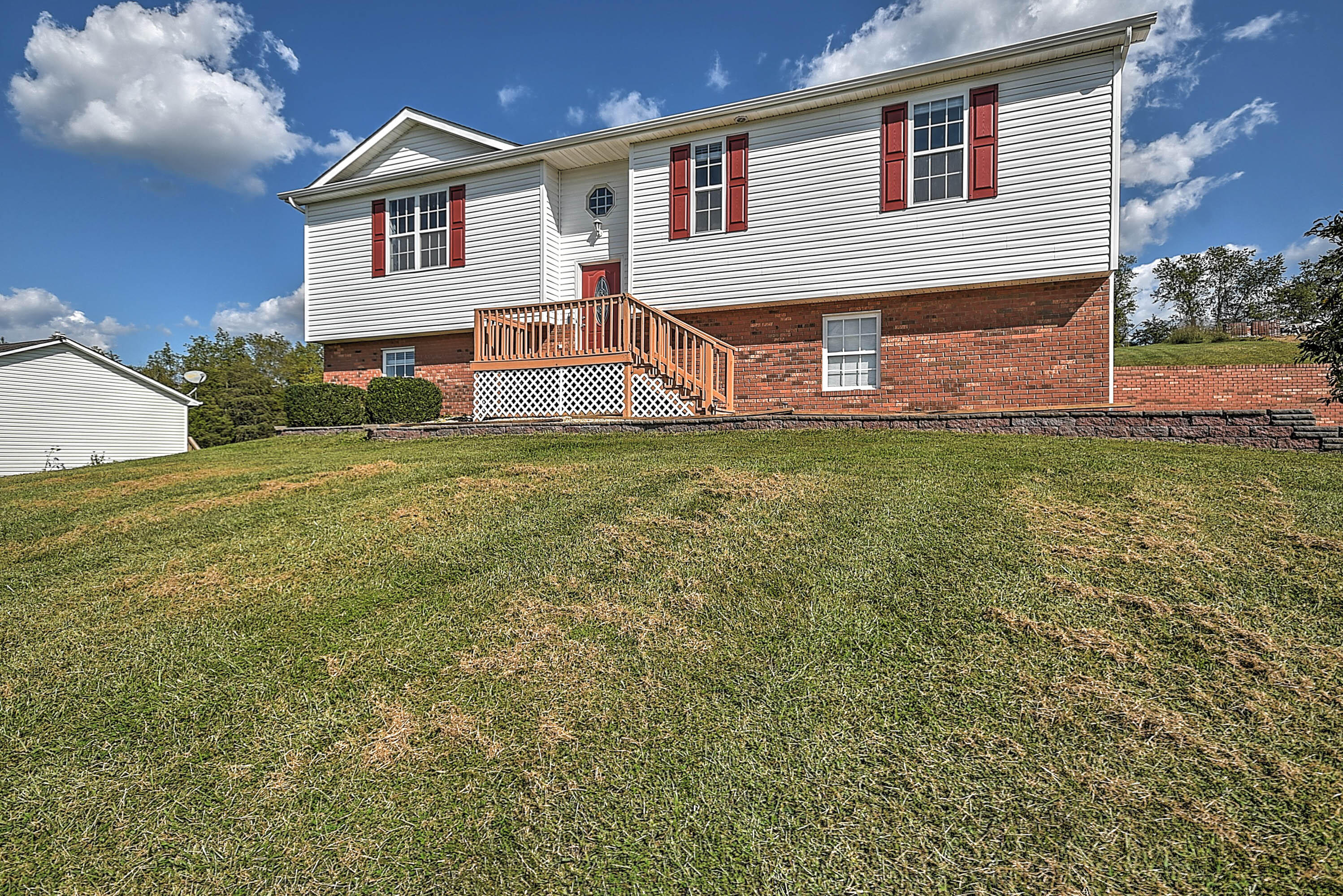 1350 Timber Ridge Road Bluff City, TN 37618 - Photo 2 of 43 Timber Ridge_-3