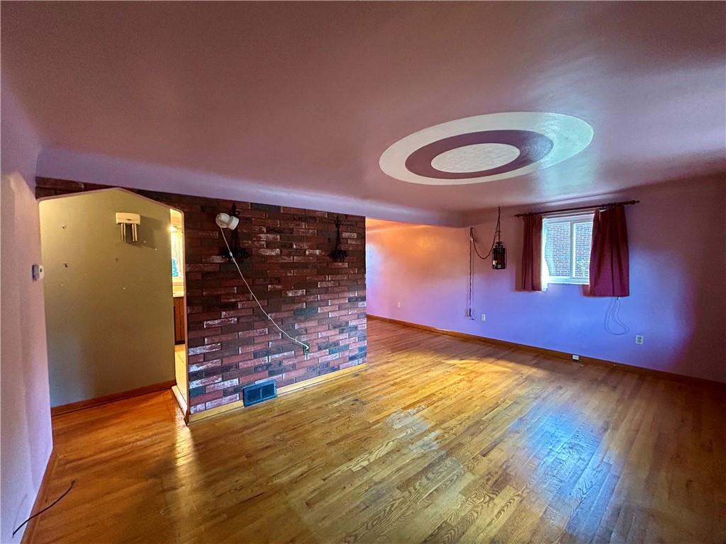 117 KIngs Road Pittsburgh, PA 15221 - Photo 5 of 25 Gallery Image 5