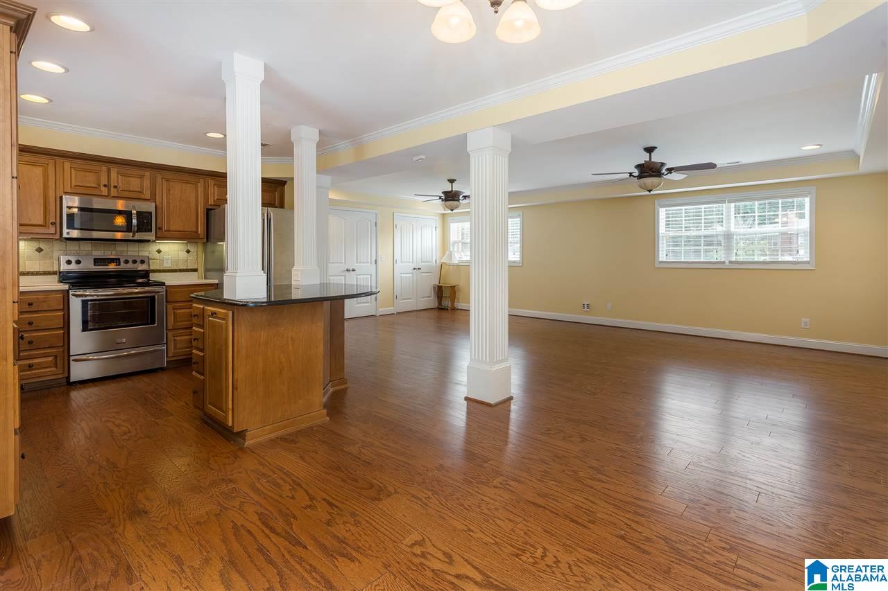 814 Springdale Avenue Anniston, AL 36207 - Photo 3 of 40