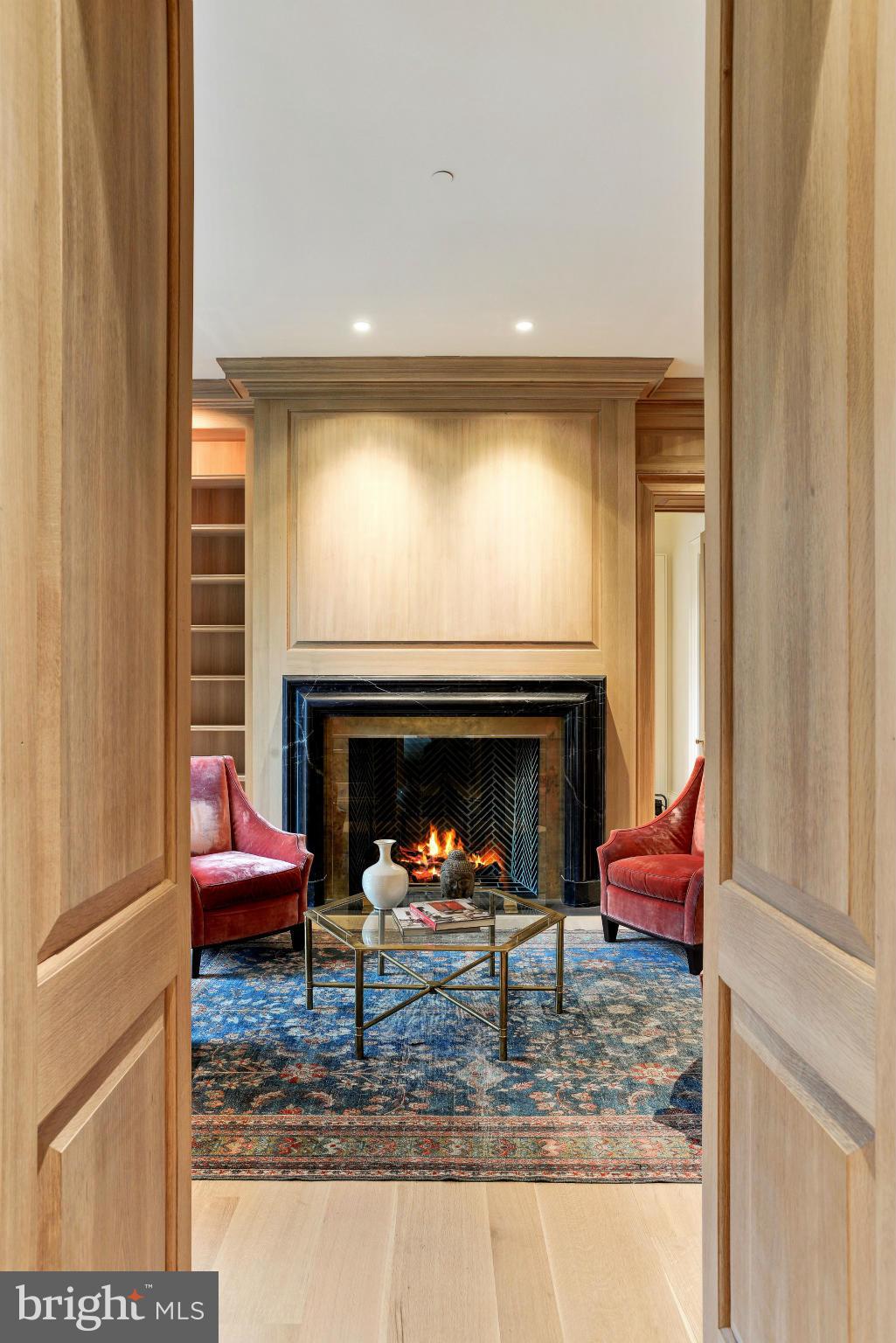 3030 Chain Bridge Road Northwest Washington, DC 20016 - Photo 13 of 30 Interior (General)