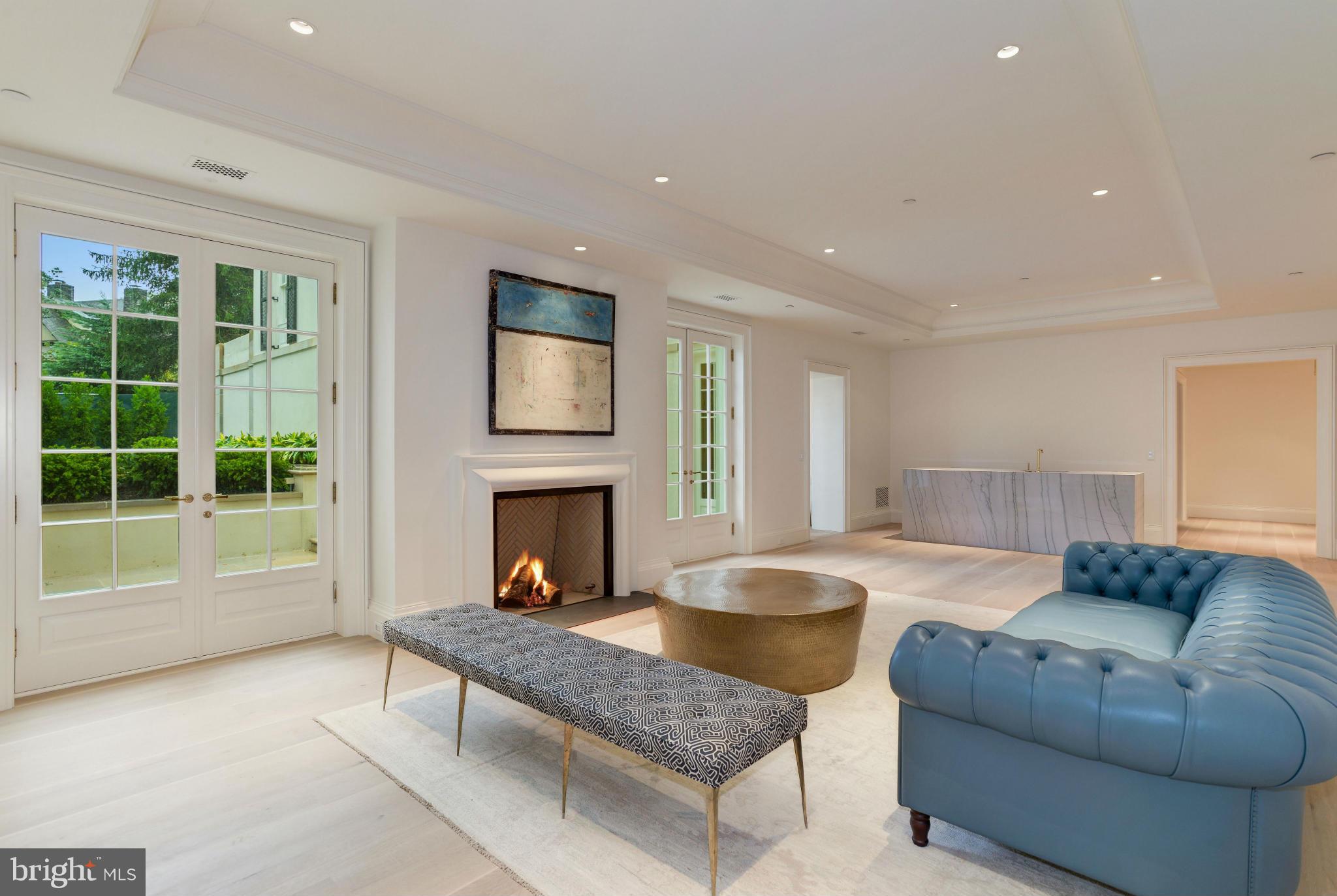 3030 Chain Bridge Road Northwest Washington, DC 20016 - Photo 18 of 30 Second Family Room