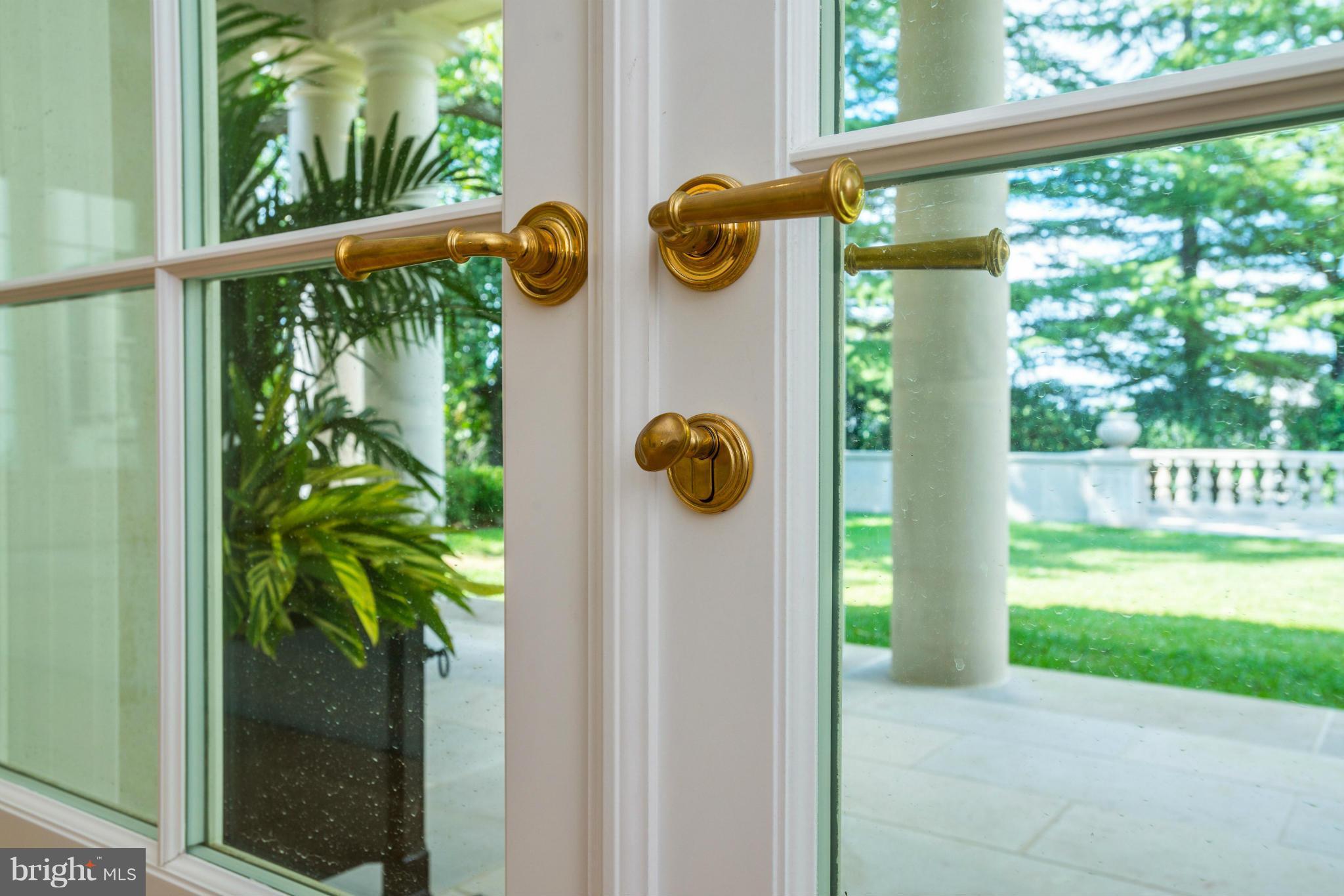 3030 Chain Bridge Road Northwest Washington, DC 20016 - Photo 21 of 30 Interior (General)