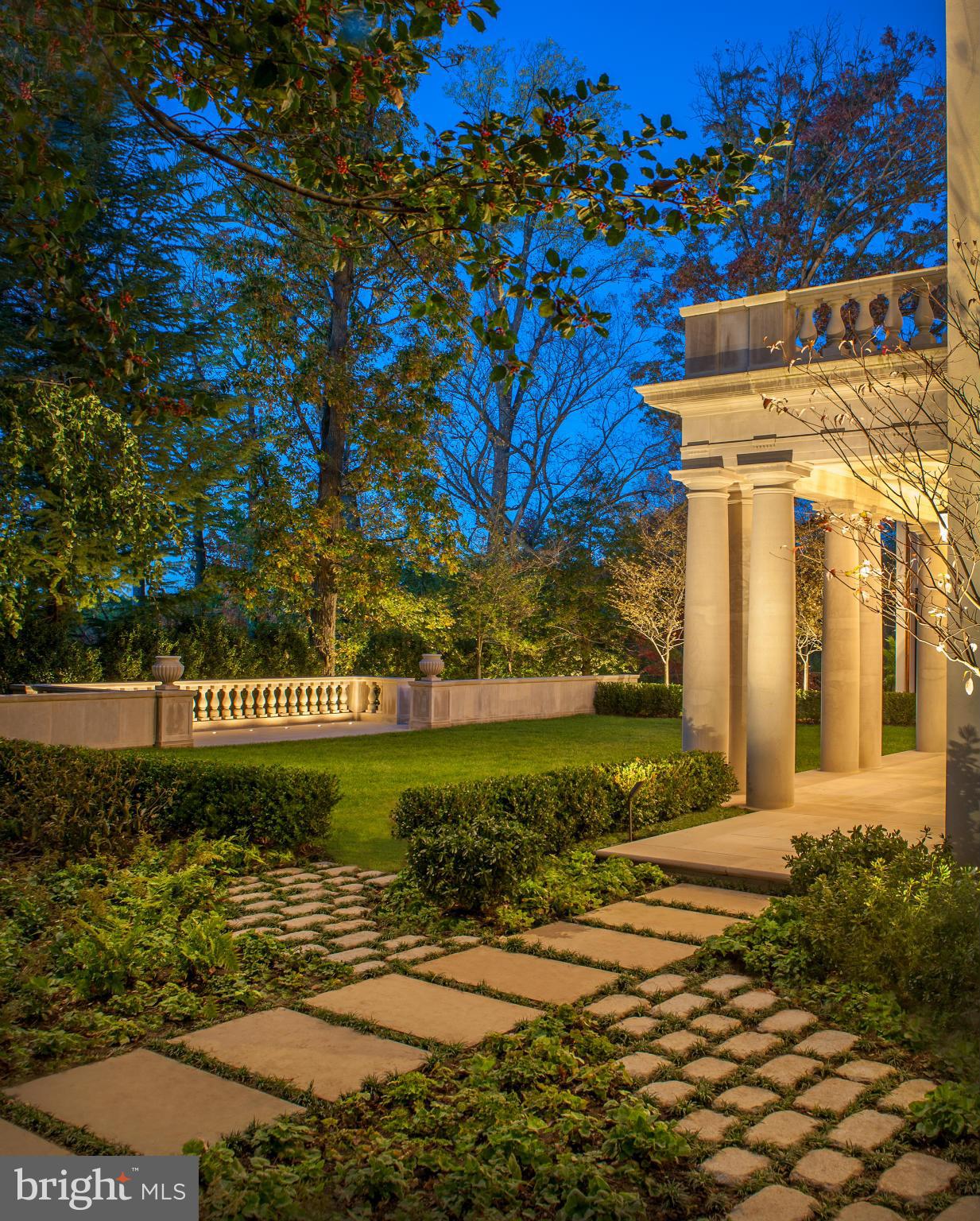 3030 Chain Bridge Road Northwest Washington, DC 20016 - Photo 27 of 30 Grounds