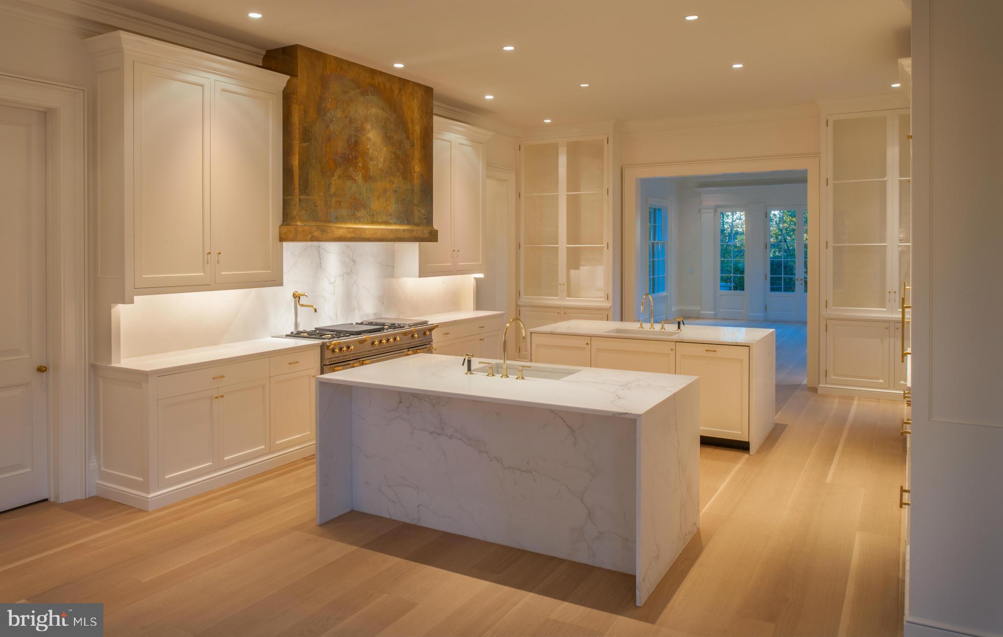 3030 Chain Bridge Road Northwest Washington, DC 20016 - Photo 8 of 30 Kitchen