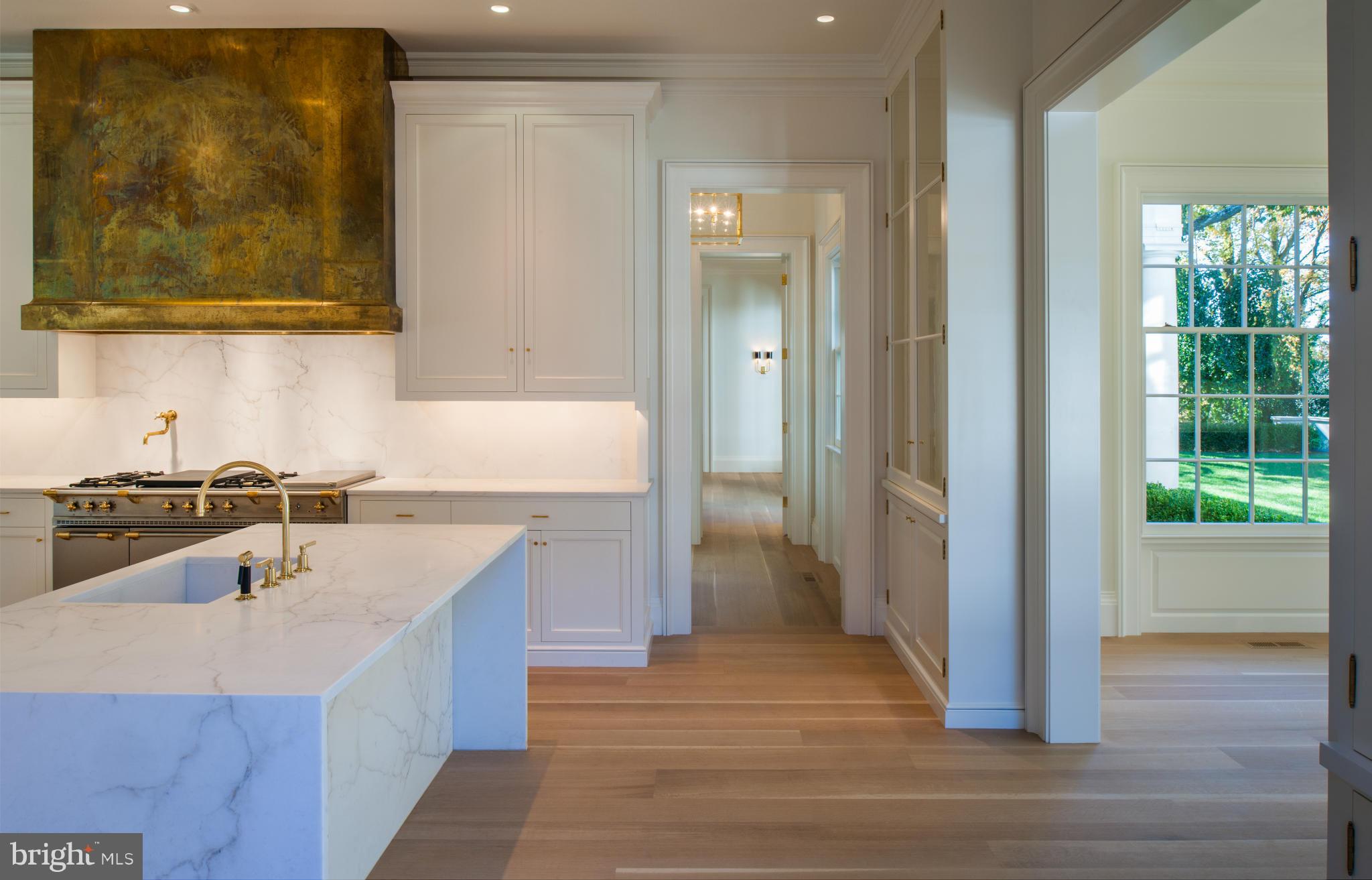 3030 Chain Bridge Road Northwest Washington, DC 20016 - Photo 10 of 30 Kitchen