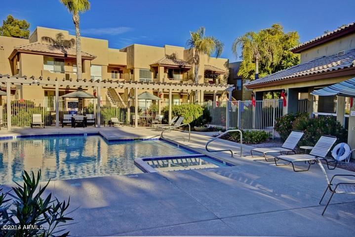 1825 West Ray Road, Unit 2055 Chandler, AZ 85224 - Photo 21 of 28 Pool area