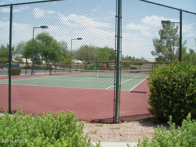 1825 West Ray Road, Unit 2055 Chandler, AZ 85224 - Photo 22 of 28 a view of a back yard