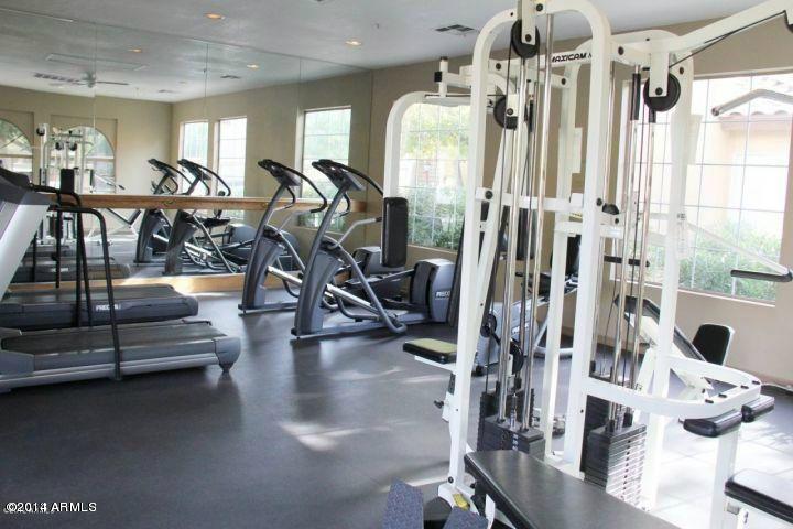 1825 West Ray Road, Unit 2055 Chandler, AZ 85224 - Photo 24 of 28 a view of a room with gym equipment