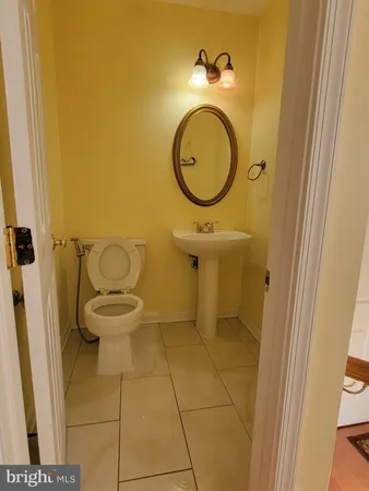 $3,200 | 6203 Abbottsbury Row, Alexandria, VA 22315
