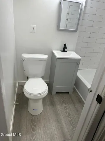 $1,100 | 11 Myrtle Avenue, Unit BSMT, Albany, NY 12202