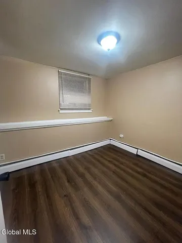 $1,100 | 11 Myrtle Avenue, Unit BSMT, Albany, NY 12202