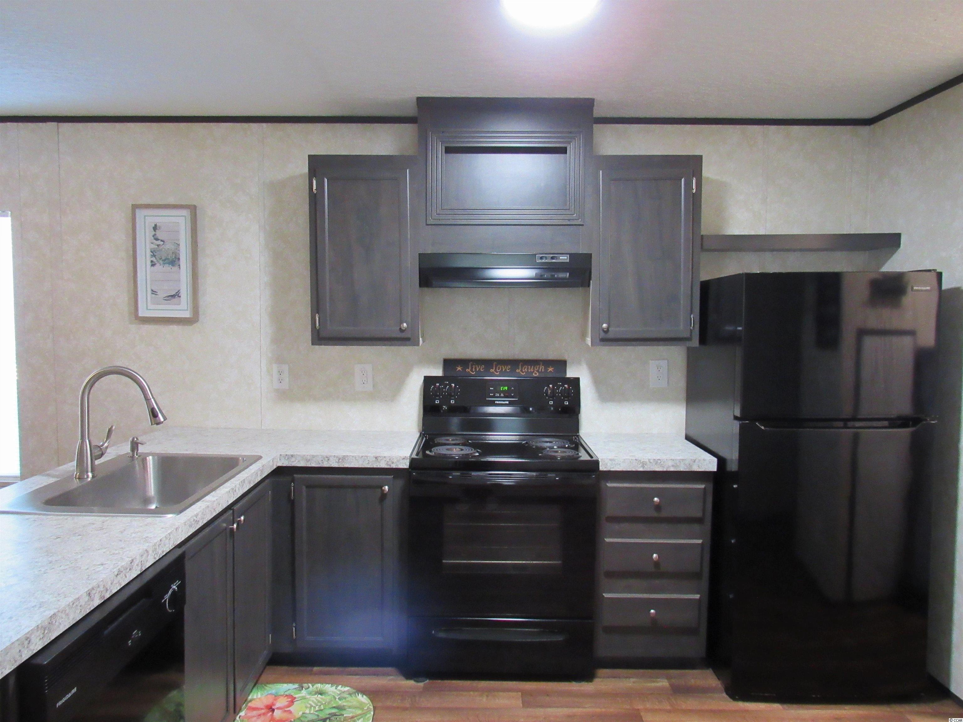 561 Eden Avenue Murrells Inlet, SC 29576 - Photo 5 of 19