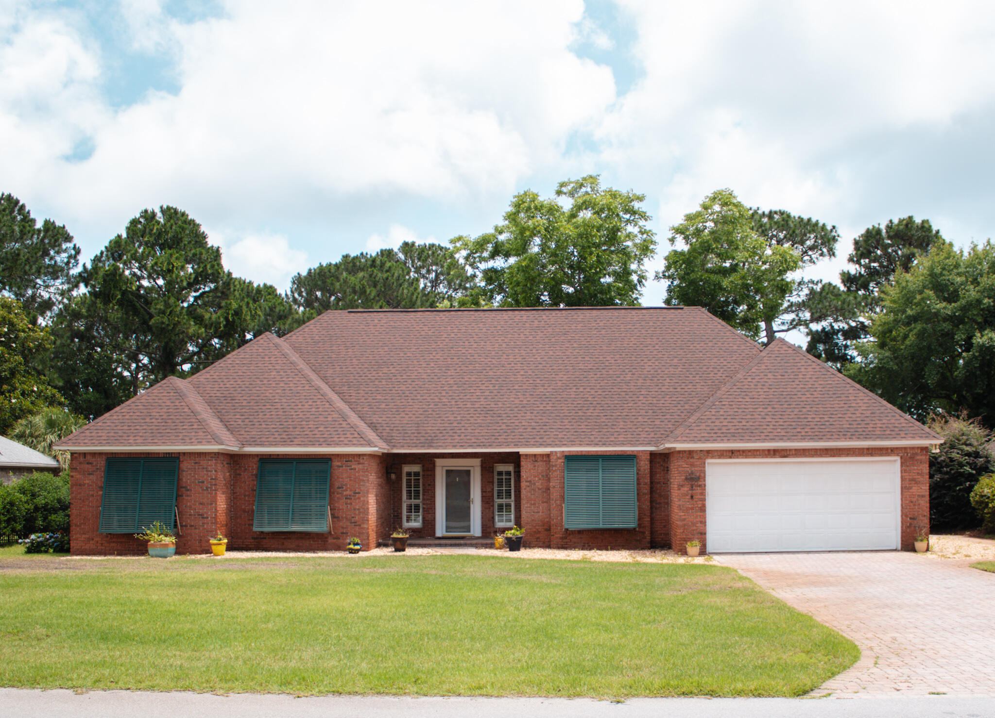 118 Baywind Drive Niceville, FL 32578 - Photo 27 of 27 front view of a house with a yard